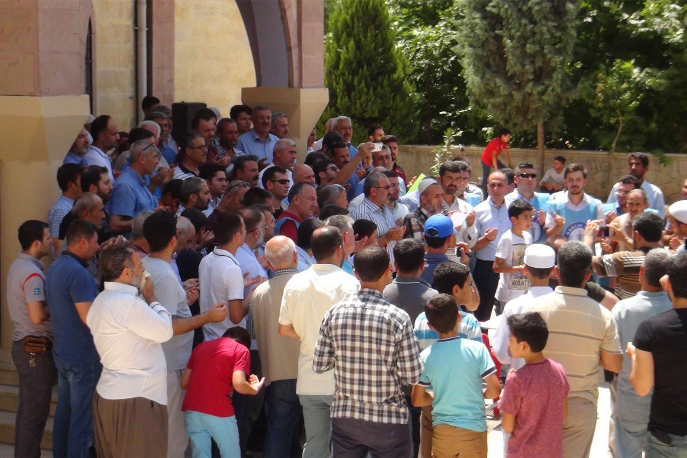 "Gün Siyonist çeteye karşı birleşme günüdür" "Gün Siyonist çeteye karşı birleşme günüdür"
